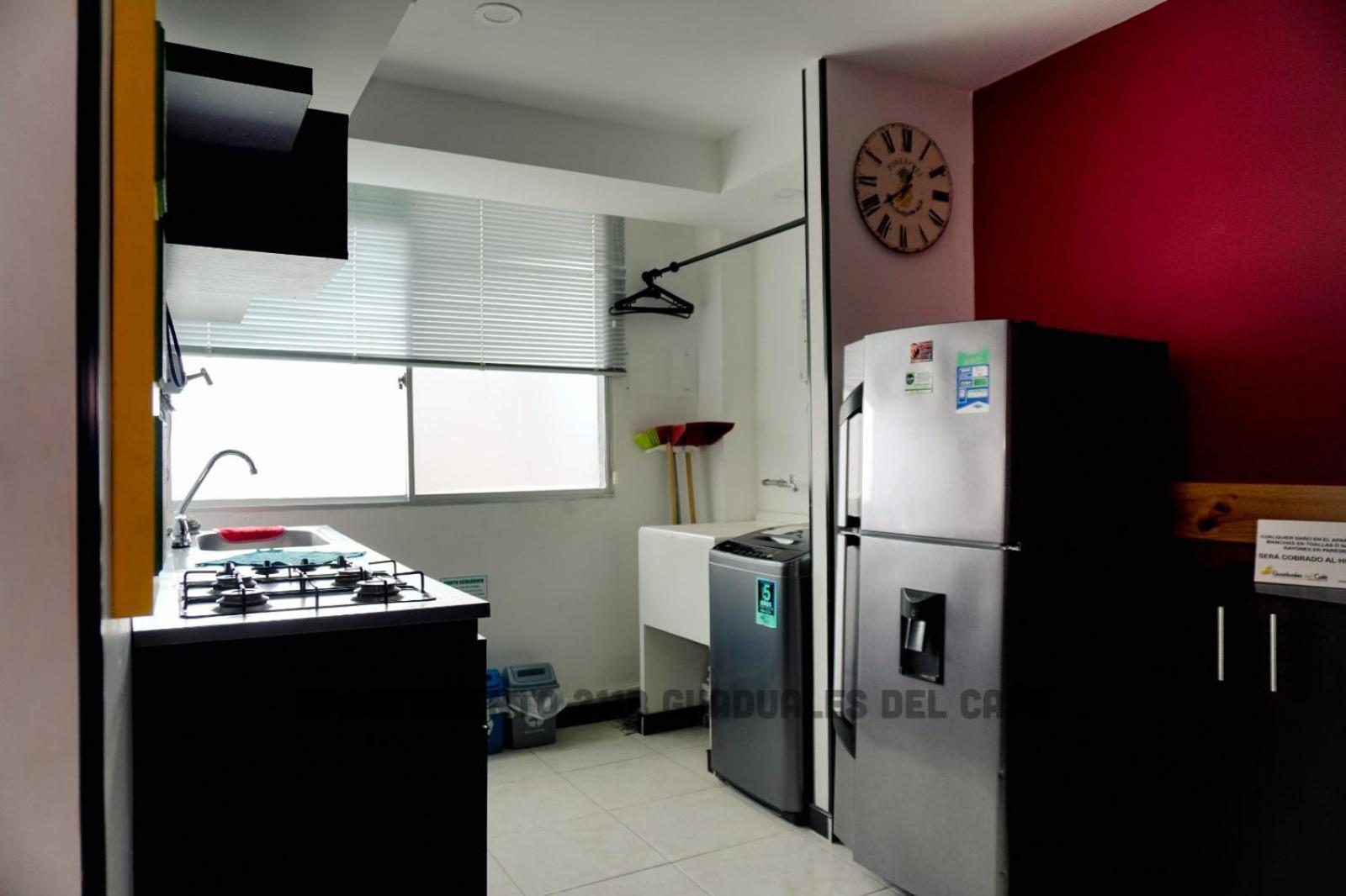Cerca Al Parque Del Cafe Apartamento Montenegro